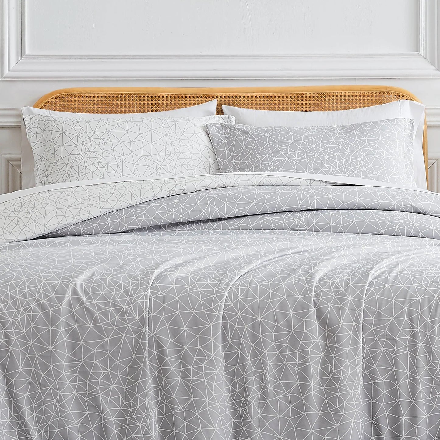 Freeform Reversible Comforter Set, Grey